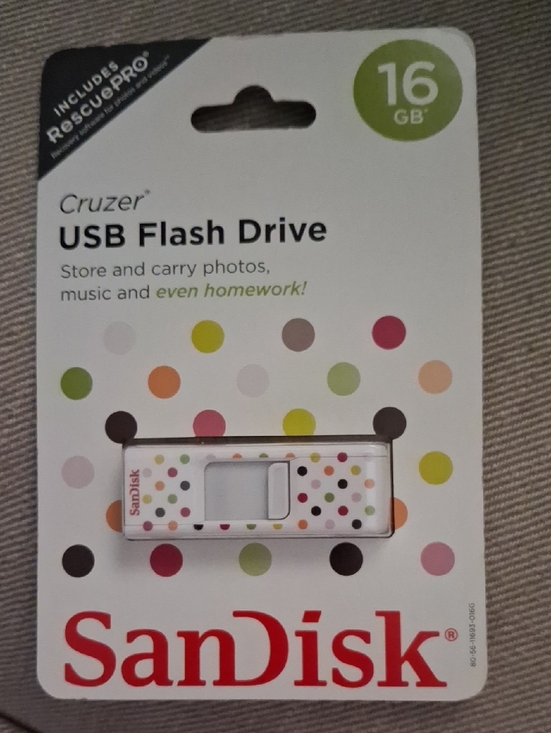 Sandisk Other - SanDisk Polkadot Cruzer Flash Drive